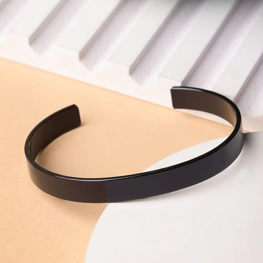 Black-Plated Stainless Steel Men's Kada – Stylish Durable Bracelet