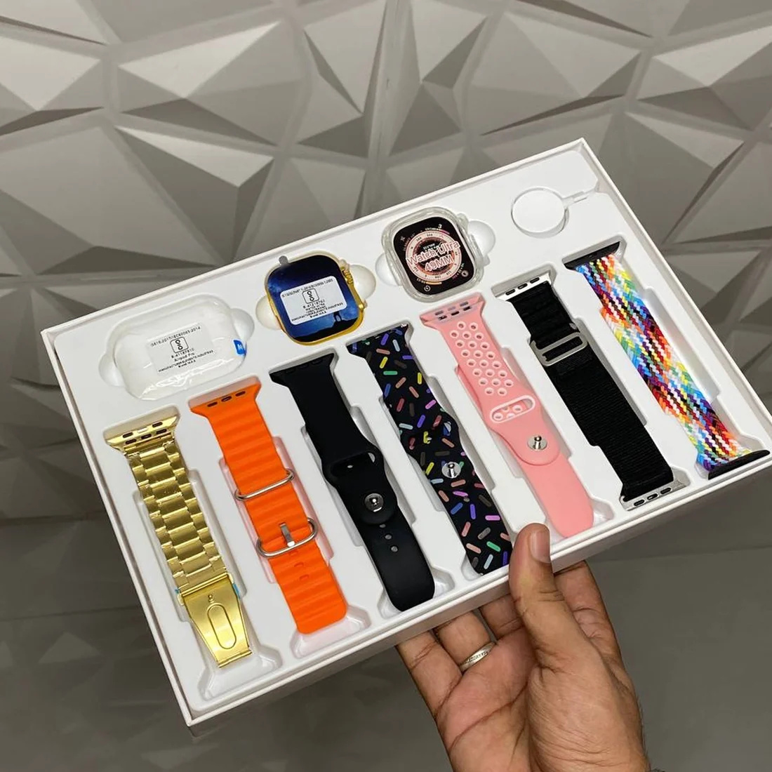 Smartwatch Combo Set – Bluetooth Calling & 7 Straps | TrackAura